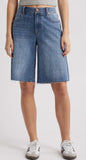 AUGUST HR Bermuda Shorts w/ Razor Hem