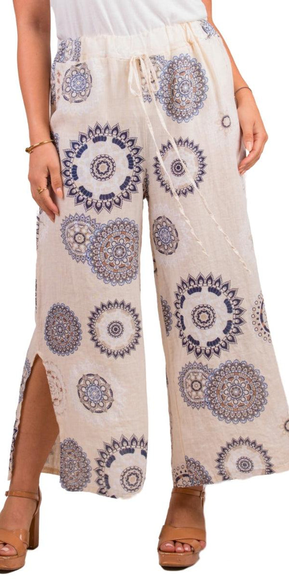 Giulana Mandala Capri Pants